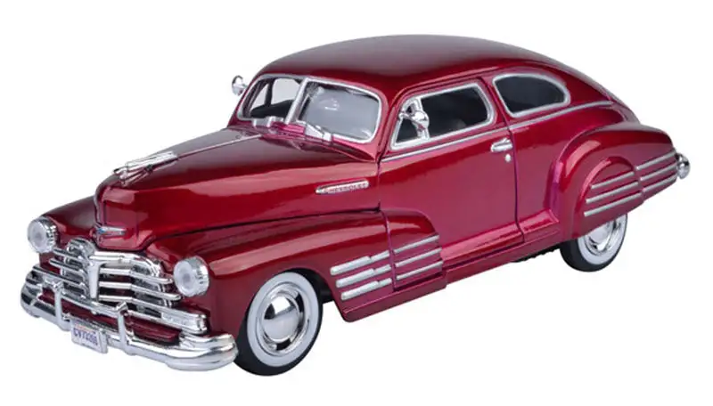 Motormax 73266AC-MR 1/24 Scale 1948 Chevrolet Aerosedan Fleetline
