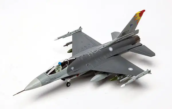 Air Force 1 107 1/72 Scale F-16A Fighting Falcon 401st TFW 26th TFG Hualian