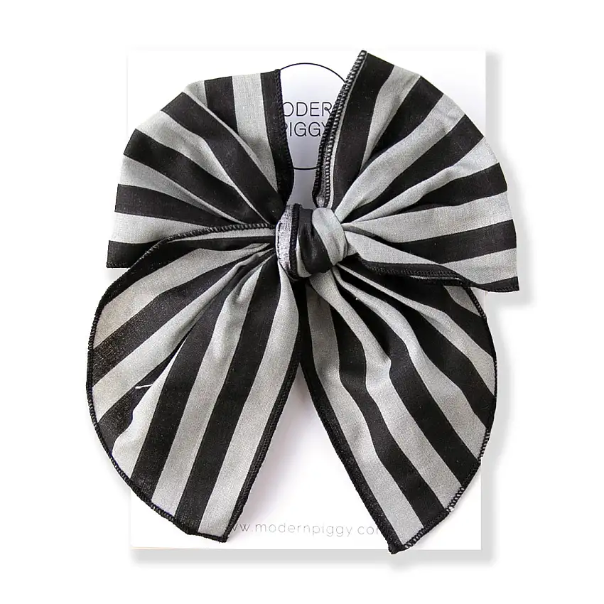 Beetlejuice | Party Bow