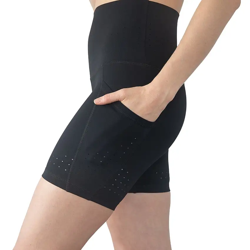 Reveal Ultra High-rise Postpartum Compression Biker Short 7'' (noir)
