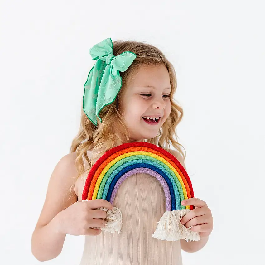 Pointed Big Belle Clip: Clover Fields