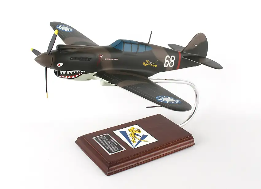 Executive Series SEAF003W Exec Ser P-40B Warhawk 1/24 #68 (Ap40Avts)