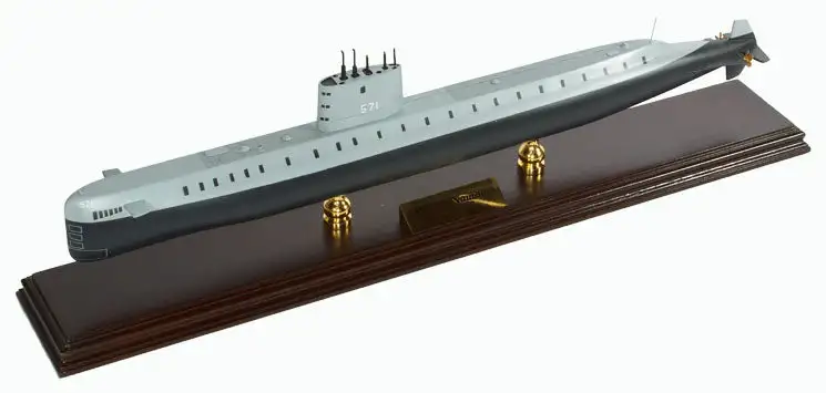 Executive Series SCMCS017 Exec Ser Uss Nautilus Ssn 571 1/150 (Mbsn1T)