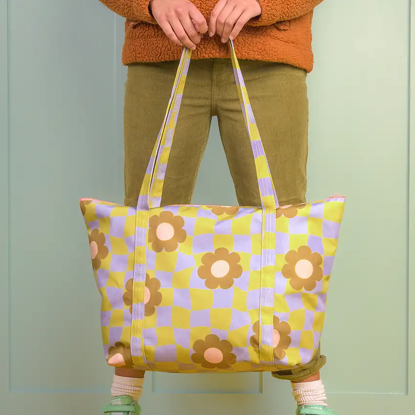 Cool Funky Daisy Weekender