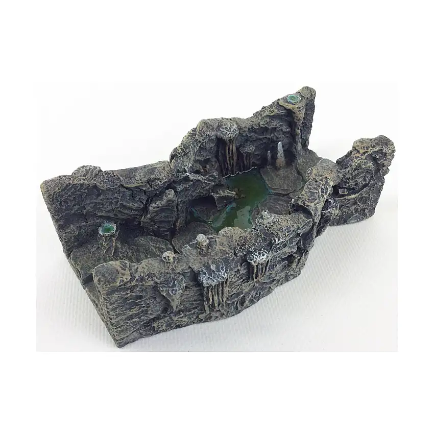 6" Long Cavernous Passageway