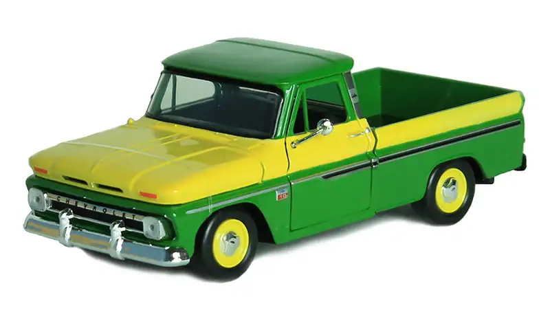 Motormax 73355AC-DEERE 1/24 Scale 1966 Chevrolet C10 Fleetside Pickup