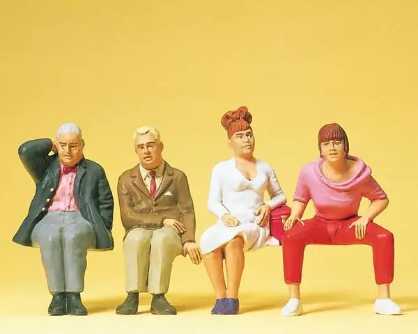 Preiser 45121 G Scale Pedestrians -- Seated Travellers #1