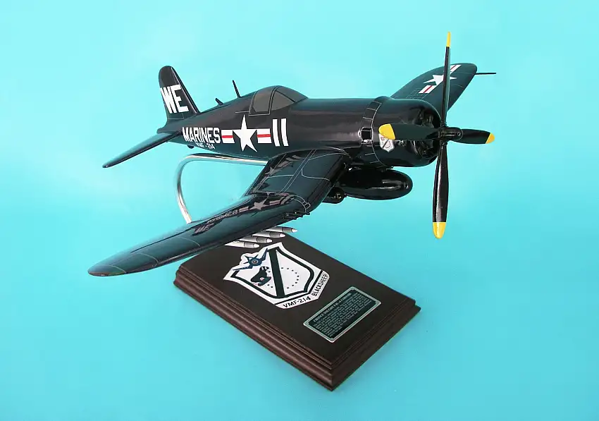 Executive Series SE005W Exec Ser F4U-4 Corsair Usmc Black Sheep Squadron 1/26 (Af4U4