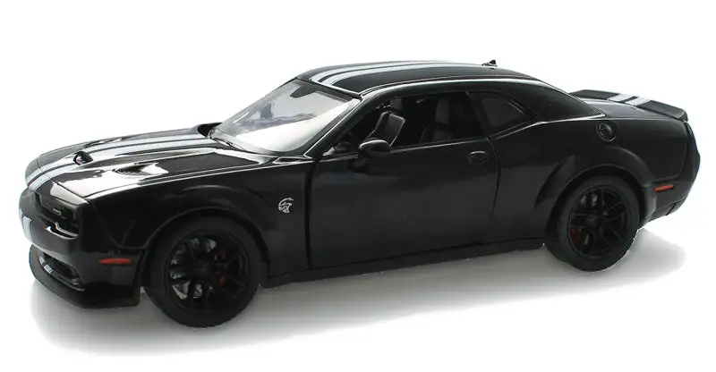 Motormax 79350-BK 1/24 Scale 2018 Dodge Challenger SRT Hellcat Widebody
