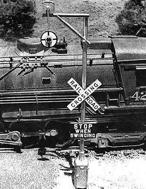 American Limited Models 5001 HO Scale Stationary Wig-Wag Crossing Signal pkg(2)