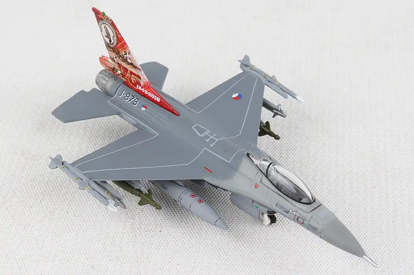Herpa Wings 1/200 Scale Military HE570992 Herpa Royal Netherlands Air Force F-16A 1/200 (**)