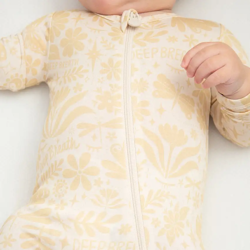 The Second-skin Footie | Om Baby (beige) | "deep Breath"