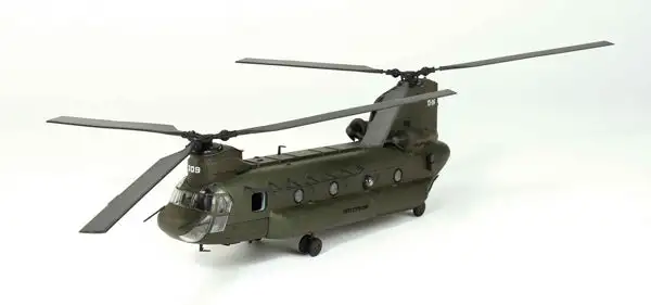 Forces Of Valor FV-821004A 1/72 Scale CH-47D Chinook Helicopter - 101st Airborne Division 7th