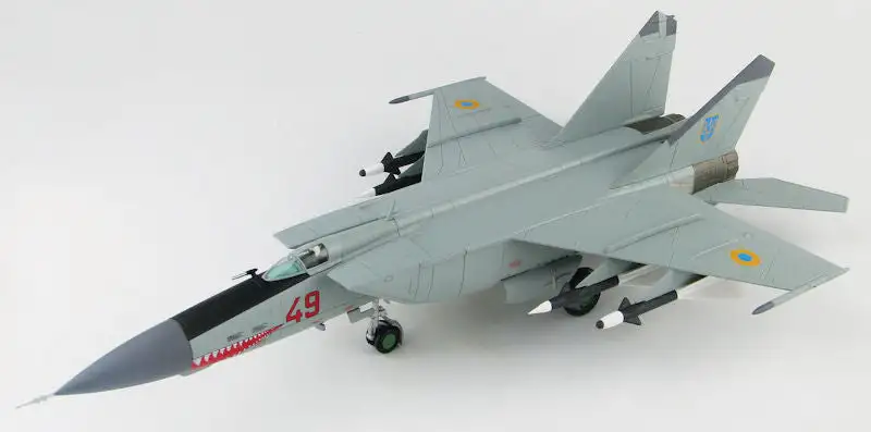 Hobby Master HA5606 1/72 Scale MIG-25PD Foxbat - Red 49 146th Fighter Aviation