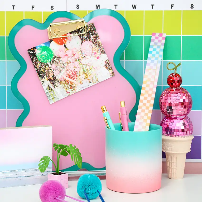 Turquoise To Pink Gradient Pen Cup