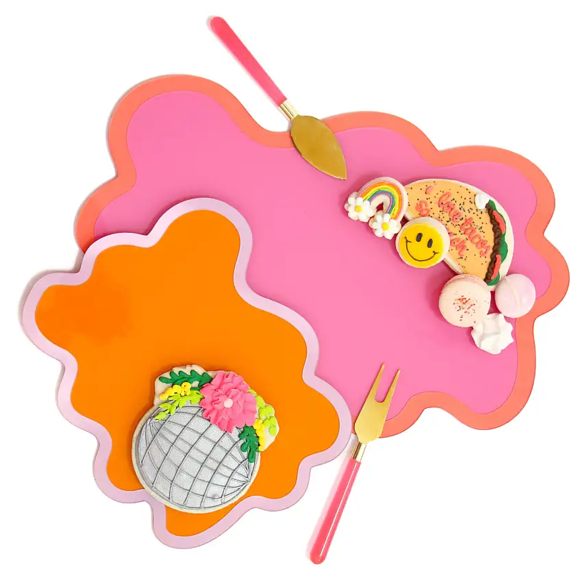 Custom Wavy Acrylic Tray