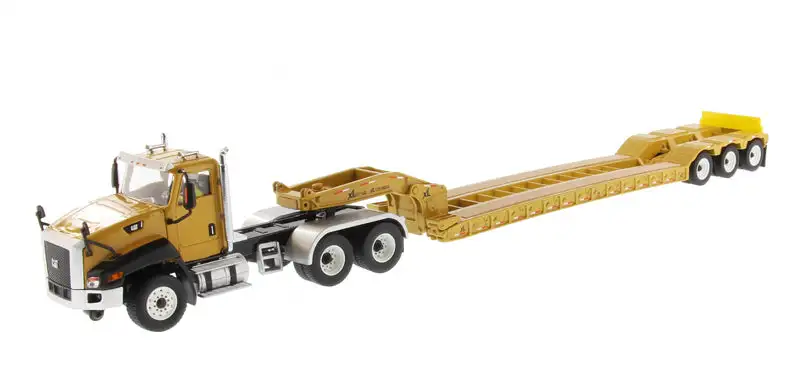Diecast Masters 85503C 1/50 Caterpillar CT660 Day Cab Tractor