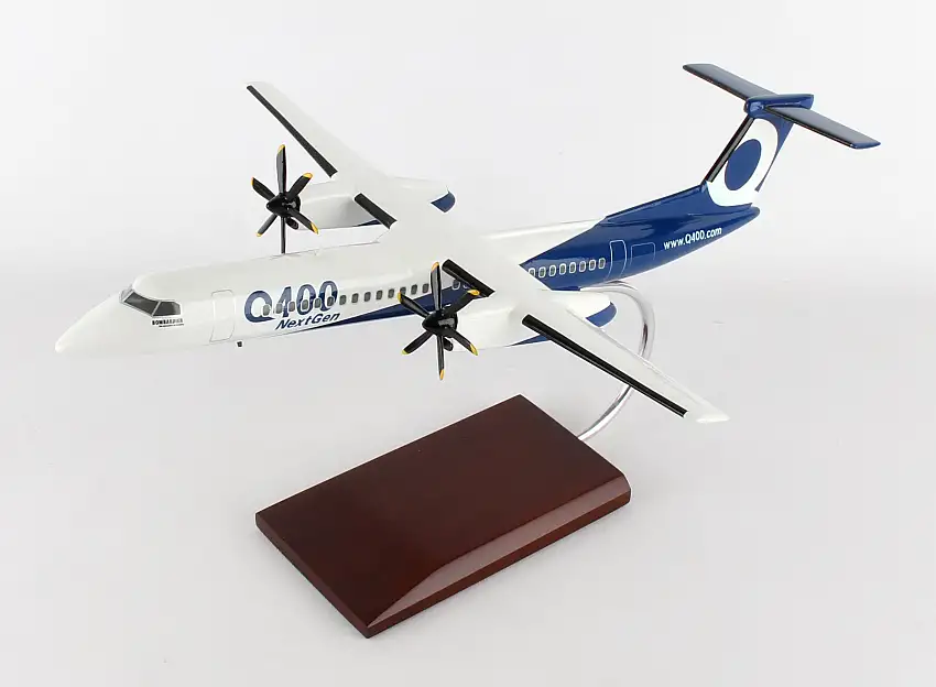Executive Series XBD8Q400 Exec Ser Bombardier House Q400 1/72
