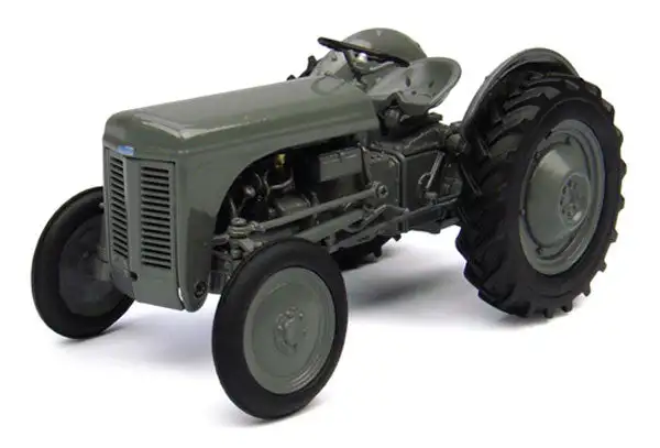 Universal Hobbies 4189 1/32 Scale Ferguson Tea 20 Tractor Diecast Replica