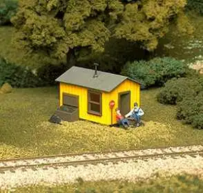 Atlas Model Railroad 702 HO Scale Trackside Shanty -- 2-1/4 x 3-1/8" 5.7 x 8cm