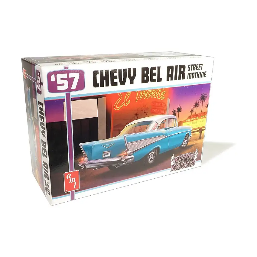 AMT 1957 Chevy Bel Air Street Machine 1/25 Scale Model Kit