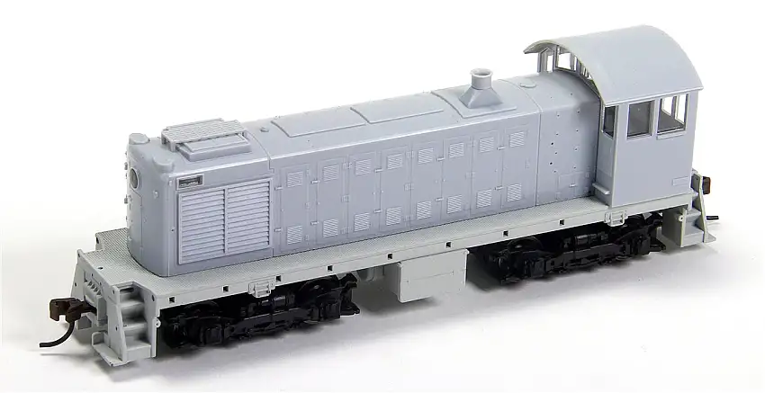 Atlas Model Railroad 10001462 HO Scale Alco S2 - Standard DC - Master(R) Silver -- Undecorated (Horizontal Shutters)