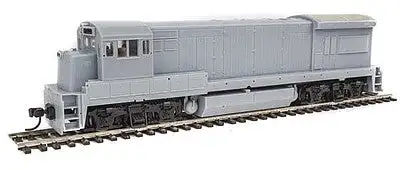 Atlas Model Railroad 10002317 HO Scale GE U33/36B - Standard DC - Master(R) Silver -- Undecorated (Late Phase, Blomberg Trucks)