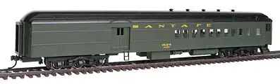 Bachmann 13603 HO Scale 72' Heavyweight Combine w/2-Window Door - Ready to Run -- Atchison, Topeka & Santa Fe #1524 (Pullman Green)