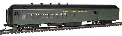 Bachmann 13604 HO Scale 72' Heavyweight Combine w/4-Window Door - Ready to Run -- New York Central #304 (Pullman Green, yellow)