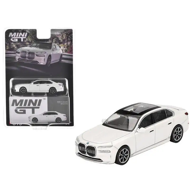 BMW i7 xDrive60 Mineral White Metallic Limited Edition 1/64 Diecast Model Car by Mini GT
