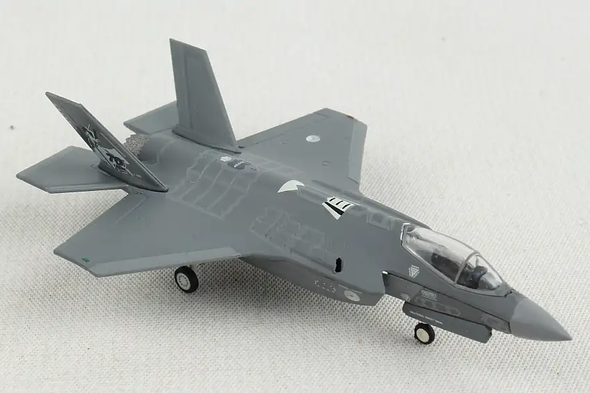 Herpa Wings 1/200 Scale Military HE570671 Herpa Royal Netherlands Air Force F-35A 1/200 323 Sqn (**)