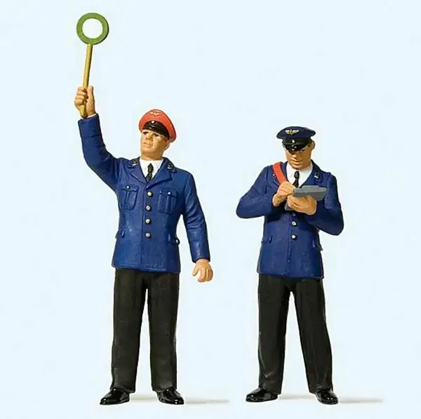 Preiser 44920 G Scale German Railroad Controller & Conductor