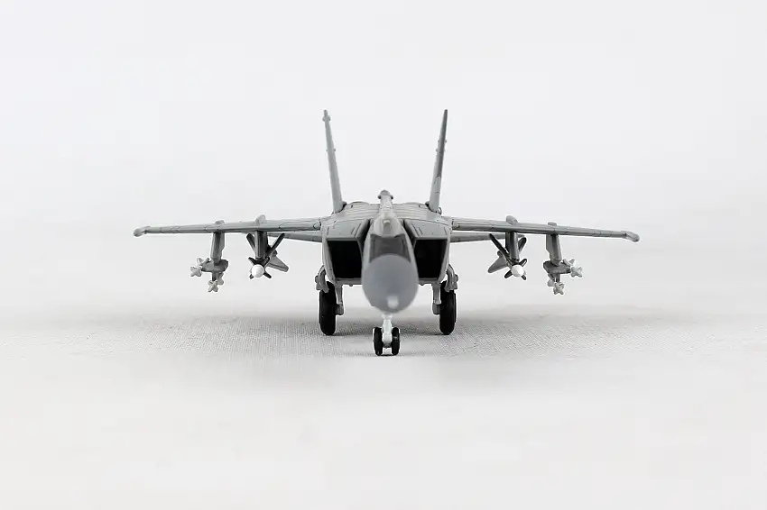 Herpa Wings 1/200 Scale Military HE558907 Herpa Libyan Air Force Mig25Pd 1/200 1025Th Aerial Sqn