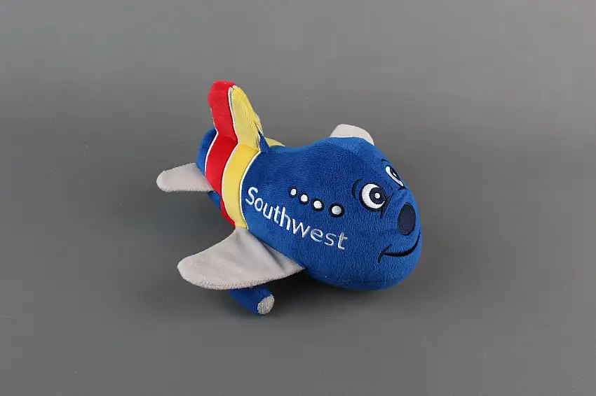 Daron Plush Toys MT011-1 Southwest Plush Airplane W/Sound New Livery