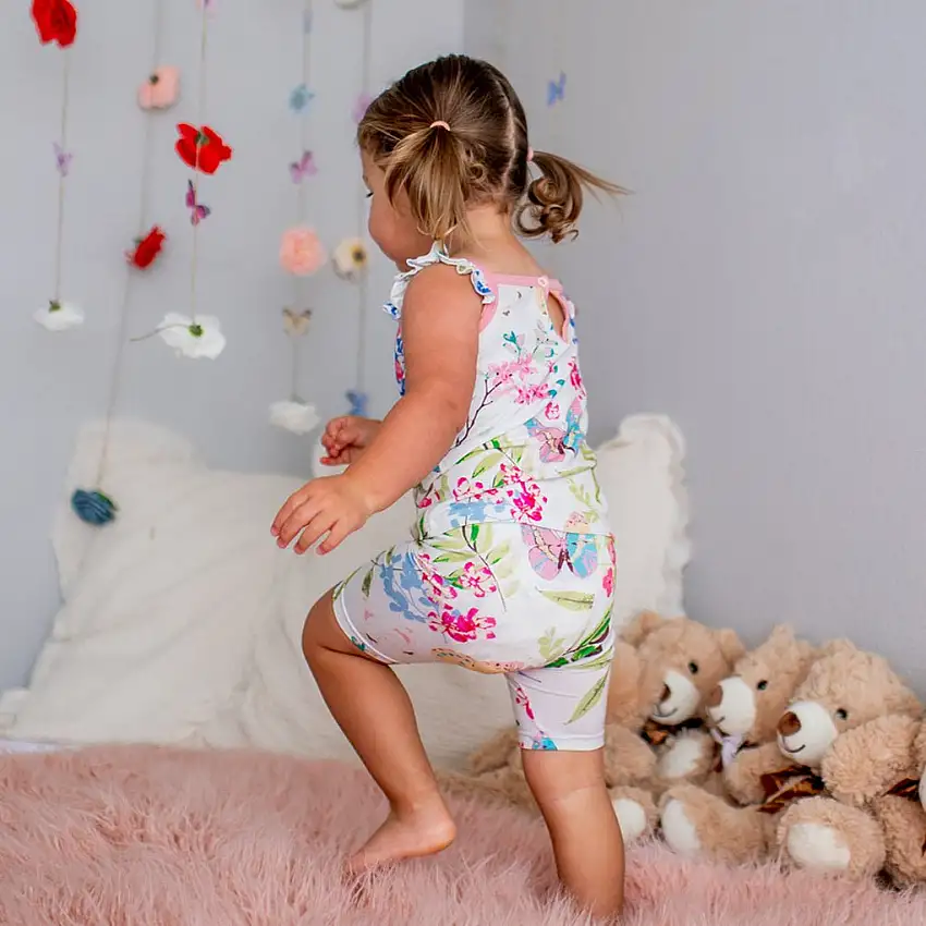 Flutter Babes Tank & Shorts