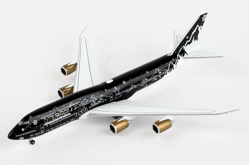 Herpa Wings HE533553 Christmas 747-8 1/500 2019