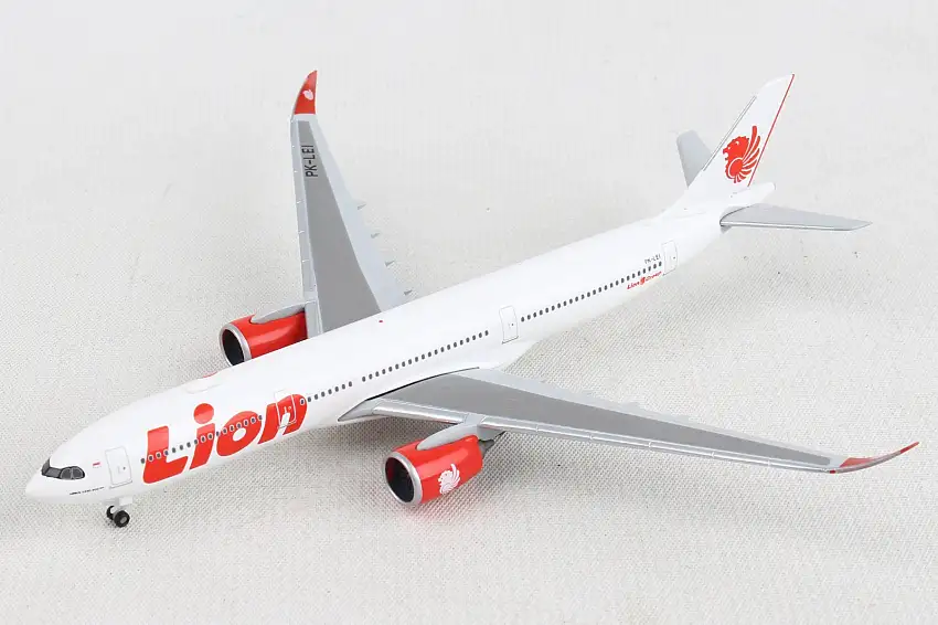 Herpa Wings HE533676 Lion A330-900Neo 1/500