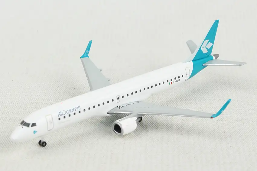 Herpa Wings HE533799 Air Dolomitti E195 1/500 New Livery