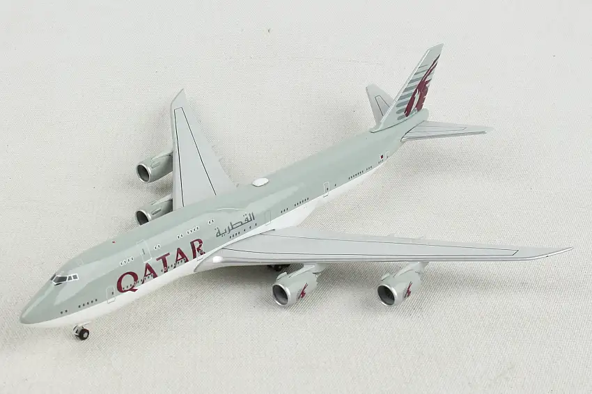 Herpa Wings HE533935 Qatar Amiri 747-8 1/500 Bbj