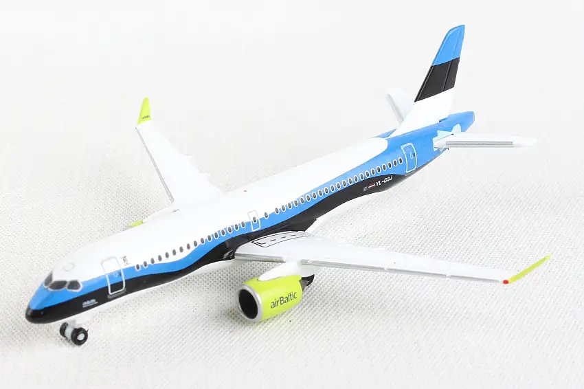 Herpa Wings HE533942 Air Baltic A220-300 1/500 Estonia