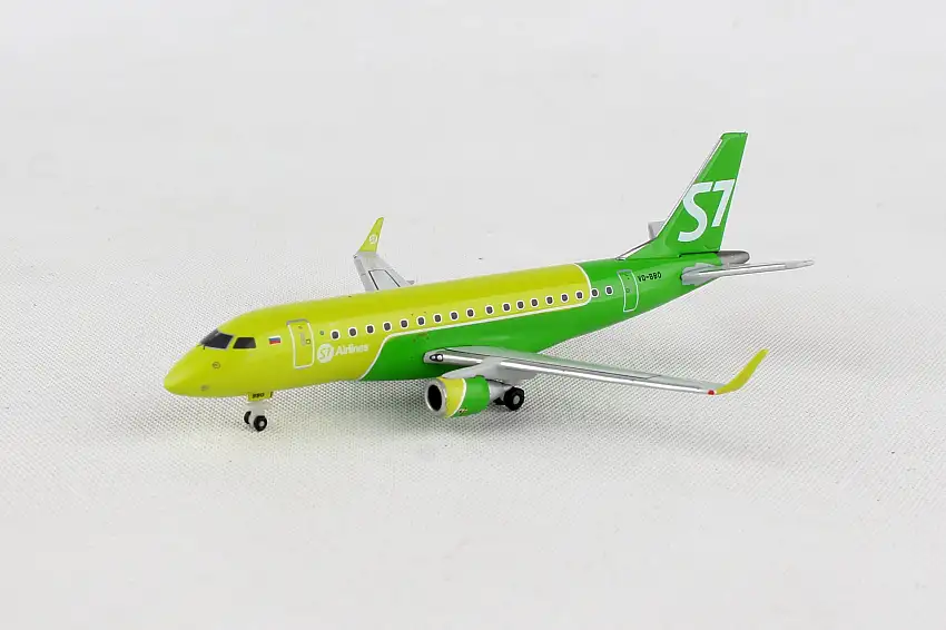 Herpa Wings HE562645 S7 Erj170 1/400