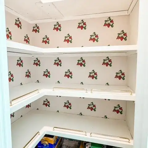 Gemma Wallpaper By Christy Beasley