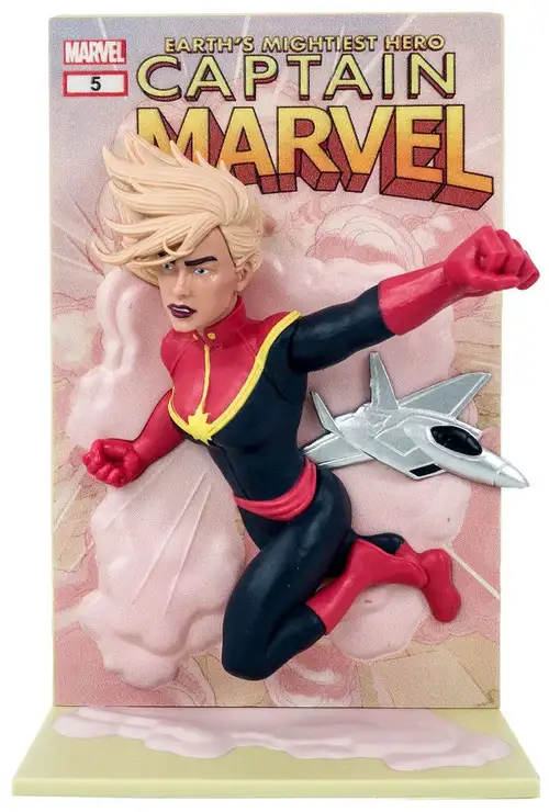 Captain Marvel Exclusive 3D Comic Standee