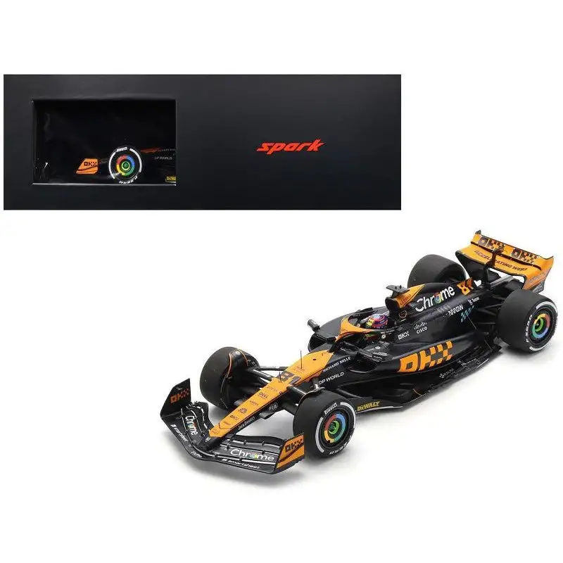 McLaren MCL60 #81 Oscar Piastri "Chrome" 3rd Place Formula One F1 "Japanese GP" (2023) and Acrylic Display Case 1/18 Model Car by Spark