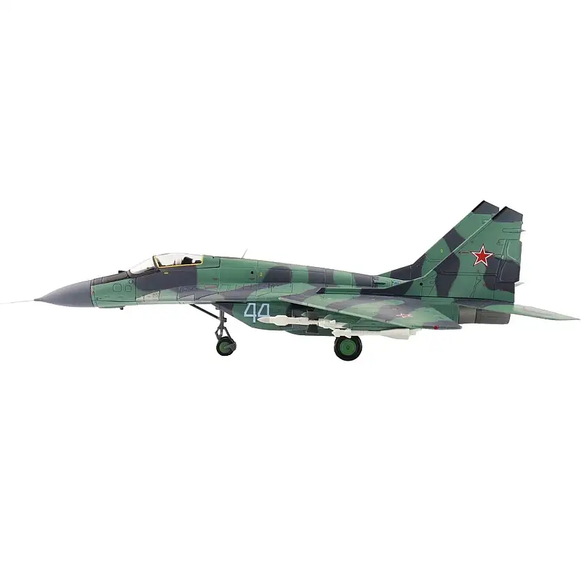 Mikoyan MIG-29 Fulcrum C Aircraft "733rd IAP Damgarten Air Base" (1994) Soviet Air Force "Air Power Series" 1/72 Diecast Model by Hobby Master