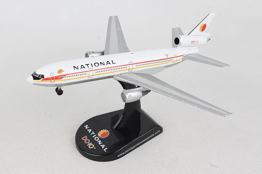 Planes PS5820-2 National Dc-10 1/400 Phyllis