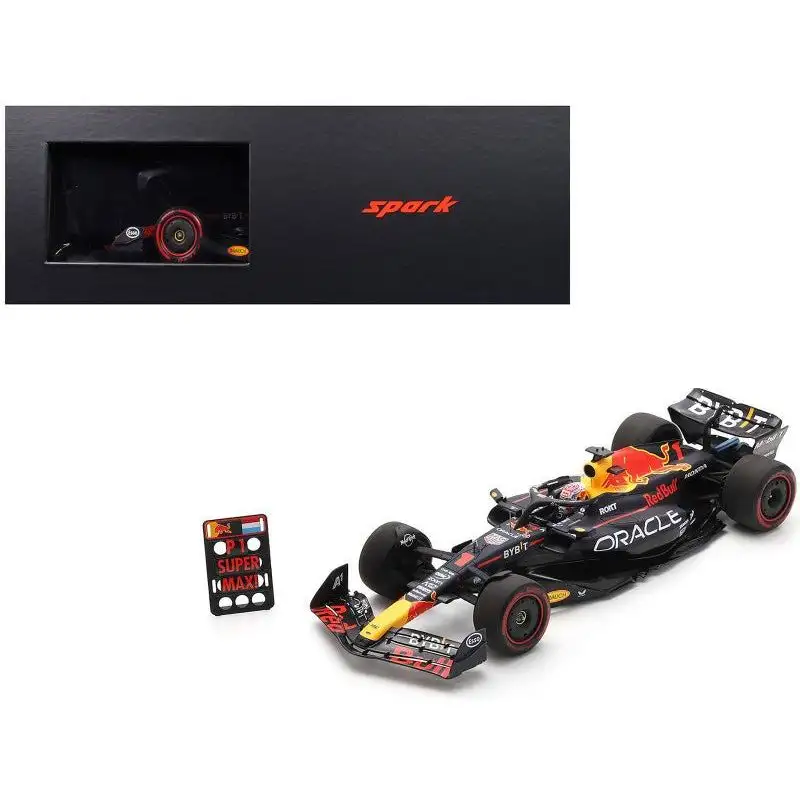 Red Bull Racing RB19 #1 Max Verstappen "Oracle" Winner Formula One F1 "British GP" (2023) with Pit Board and Acrylic Display Case 1/18 Model Car by Spark