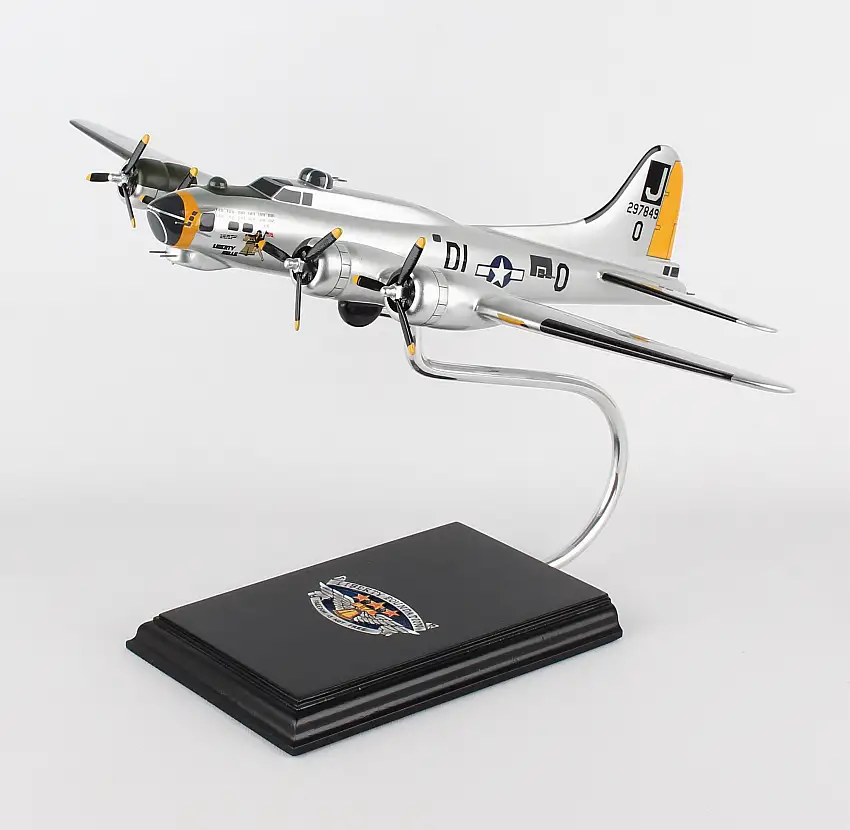 Executive Series Models SE0057W B-17G Liberty Belle 1/62