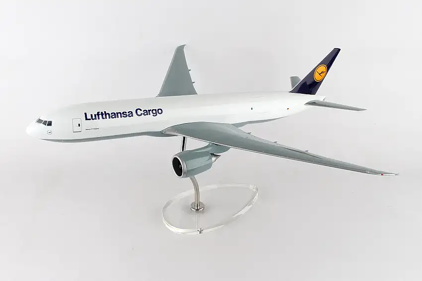 SkyMarks SKR9100 Lufthansa Cargo 777F 1/100 W/Stand & Gear
