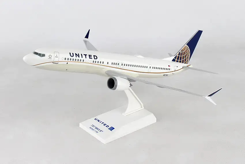 SkyMarks SKR988 United 737Max9 1/130